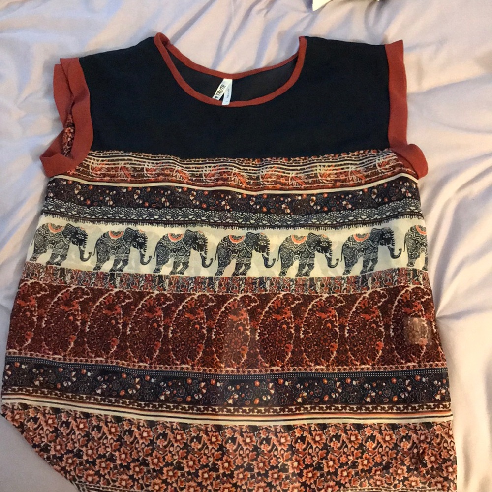 Indian Elephant top  100% polyester